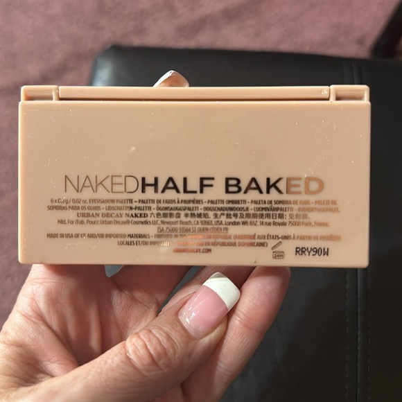 NIB-Urban Decay Naked -Half Baked Heat Eyeshadow Palette - Picture 4 of 5